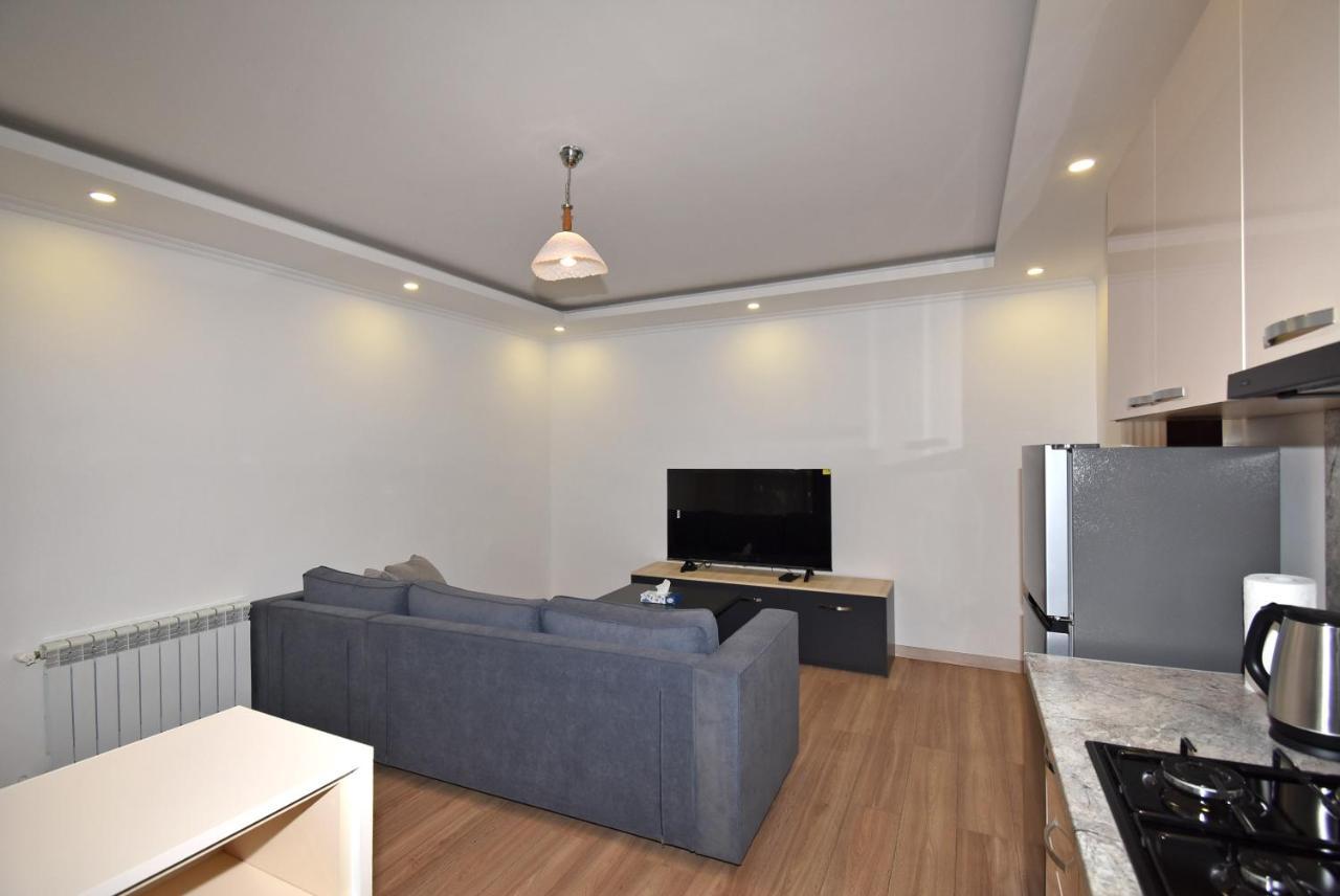 19Tumanyan Excellent Apartment In The Centre Of Capital Yerevan Exterior foto