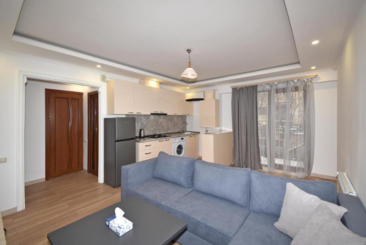 19Tumanyan Excellent Apartment In The Centre Of Capital Yerevan Exterior foto