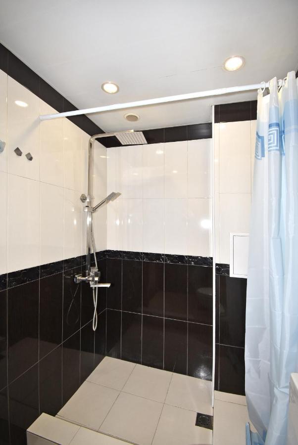 19Tumanyan Excellent Apartment In The Centre Of Capital Yerevan Exterior foto